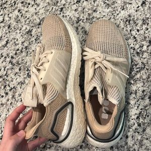 Adidas Womens Ultraboost